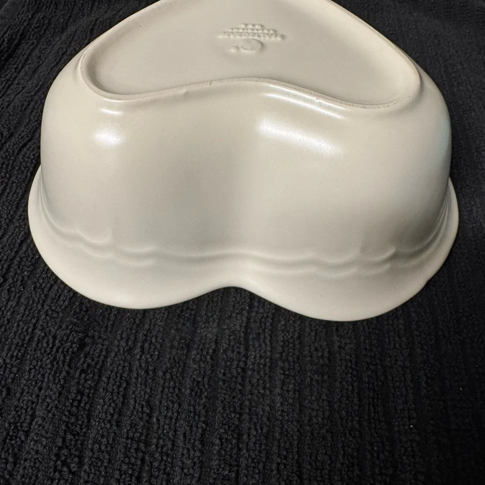 Pfaltzgraff 8” White Heart-Shaped‎ Dish